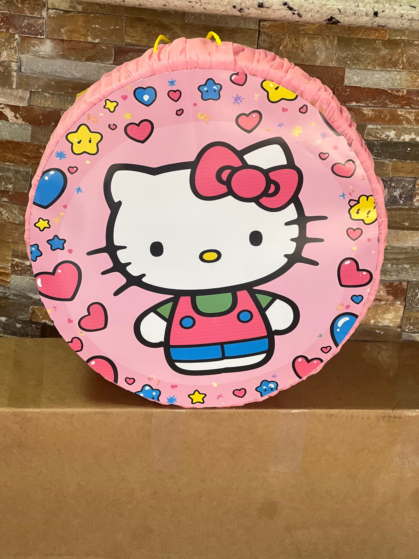 Hello kitty round piñata