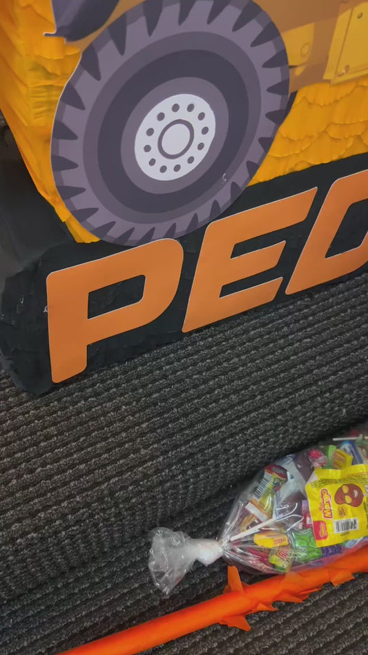 Construction piñata personalized